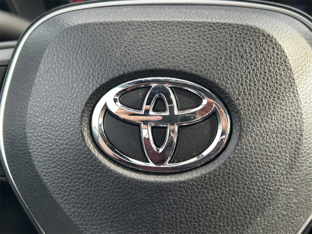 Used 2022 Toyota Corolla SE image 31