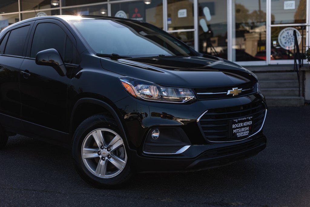 Used 2020 Chevrolet Trax LS w/ Tint and Cruise Package image 3