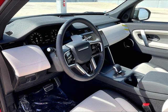 New 2026 Land Rover Discovery Sport Landmark image 7