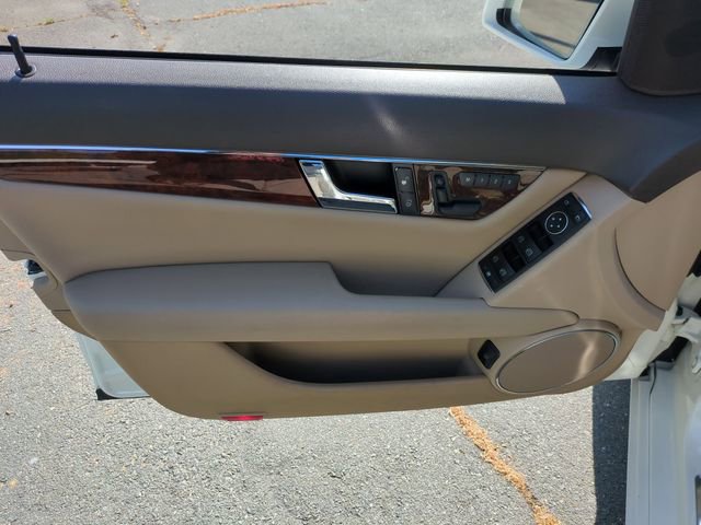 Used 2011 Mercedes-Benz C 300 4MATIC Sedan image 12