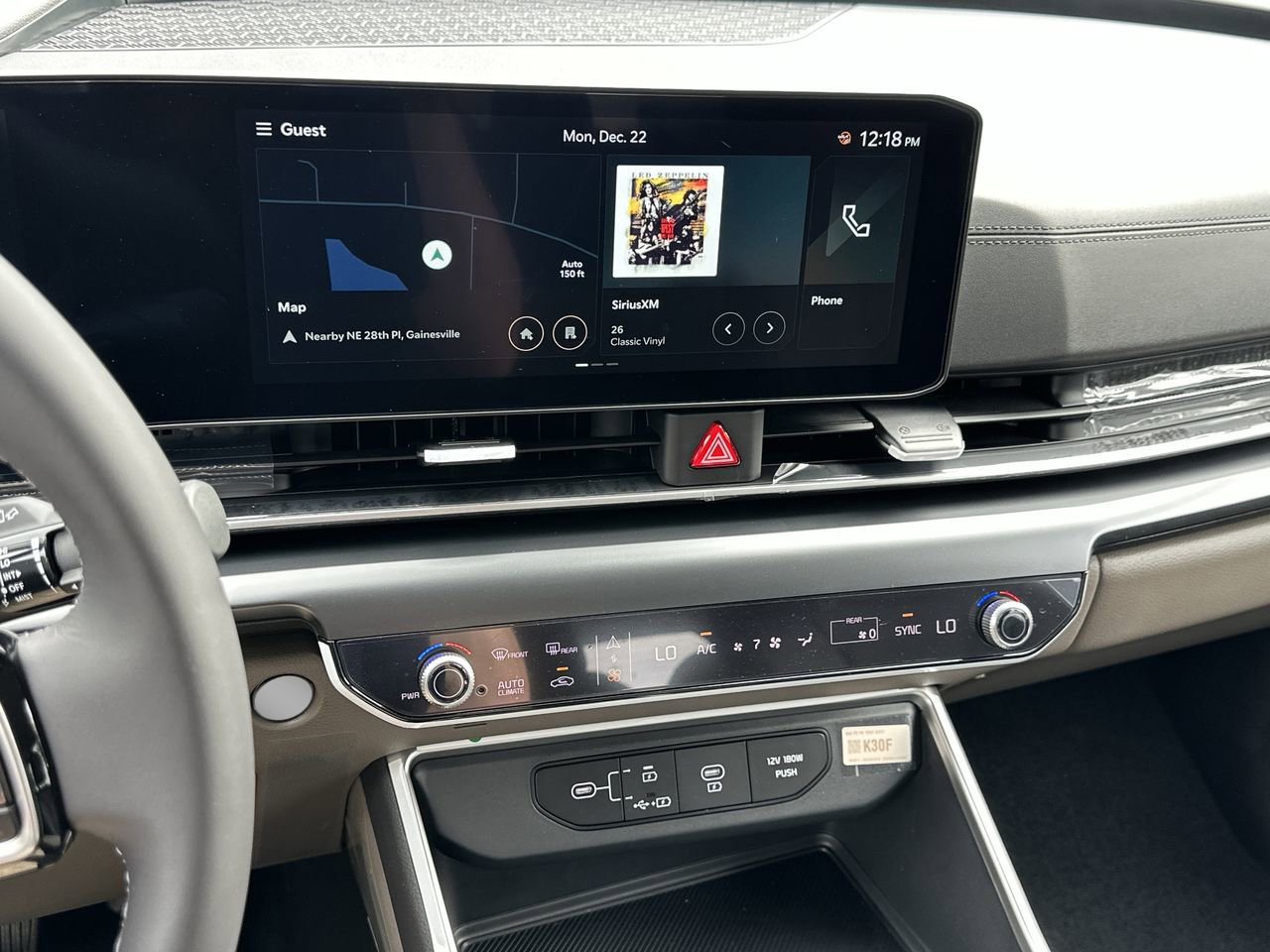 New 2026 Kia Carnival FWD image 15
