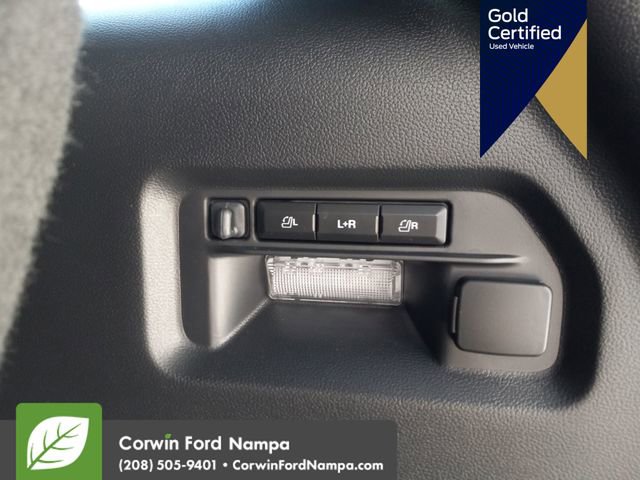 Certified 2025 Ford Explorer Platinum AWD/4WD image 32