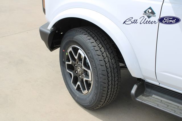 New 2026 Ford Bronco Outer Banks image 5