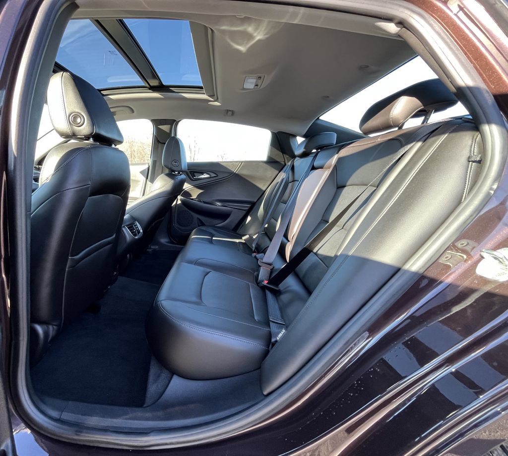 Used 2016 Chevrolet Malibu Premier w/ Driver Confidence Package FWD image 16