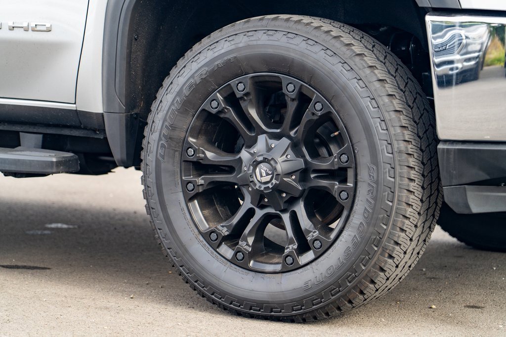 Used 2021 GMC Sierra 3500 SLE w/ X31 Off-Road Package image 8