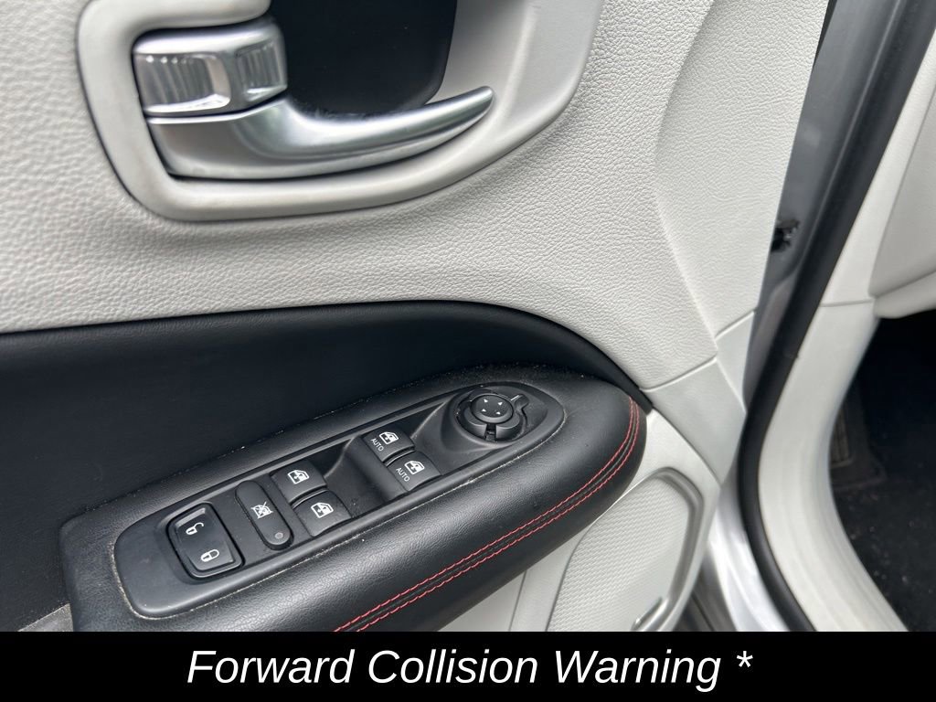 Used 2021 Jeep Compass Limited w/ Sun and Sound Group AWD/4WD image 15