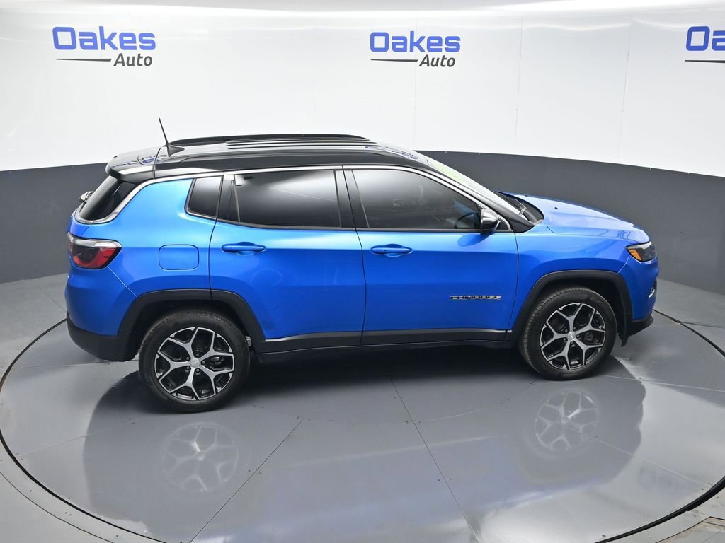 Used 2024 Jeep Compass Limited image 53