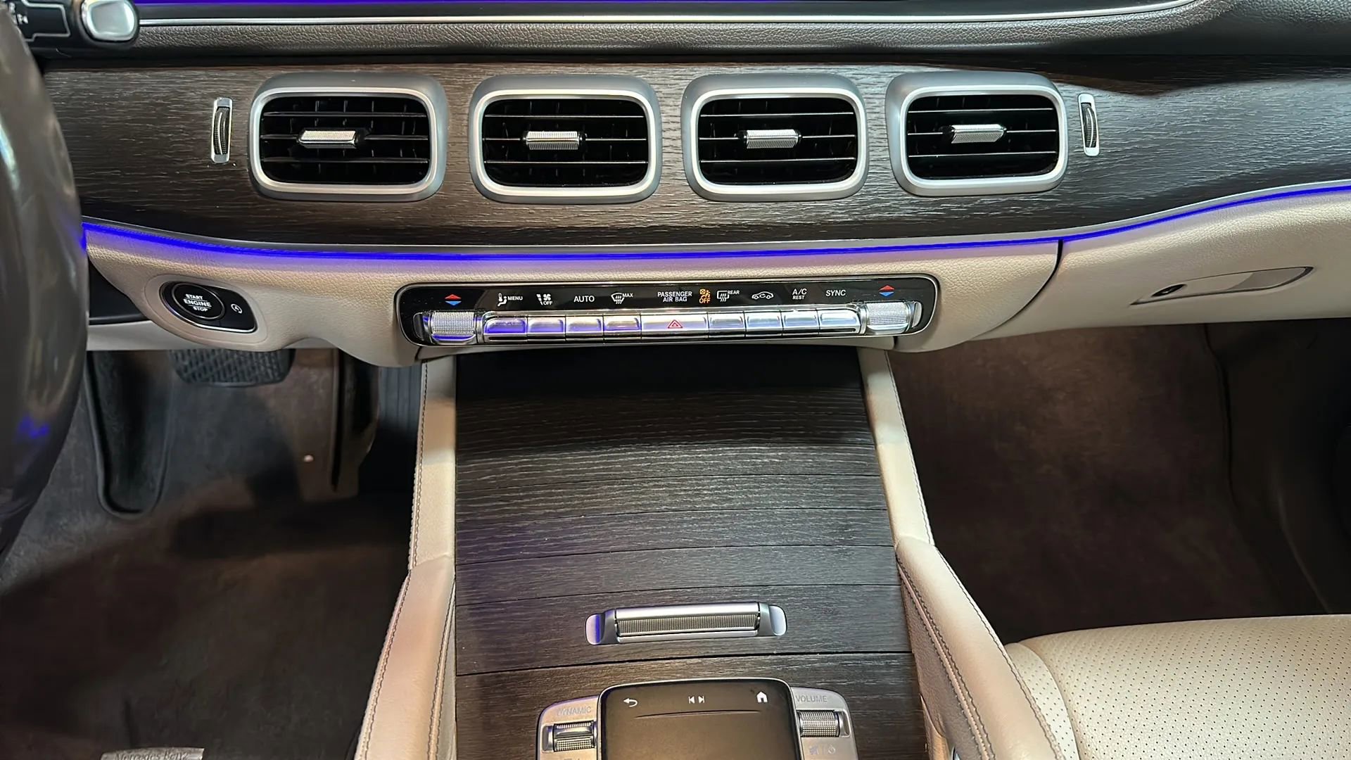 Used 2020 Mercedes-Benz GLE 350 4MATIC image 31