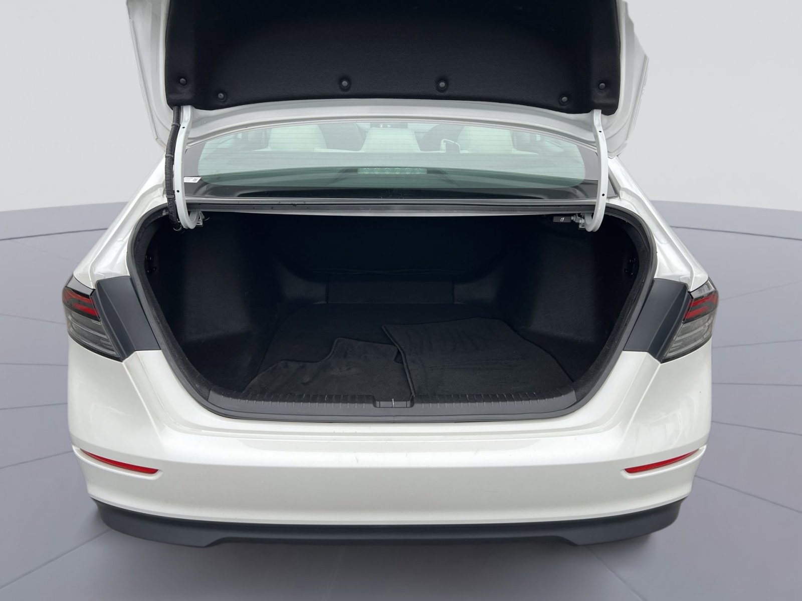 Used 2023 Honda Accord LX image 23