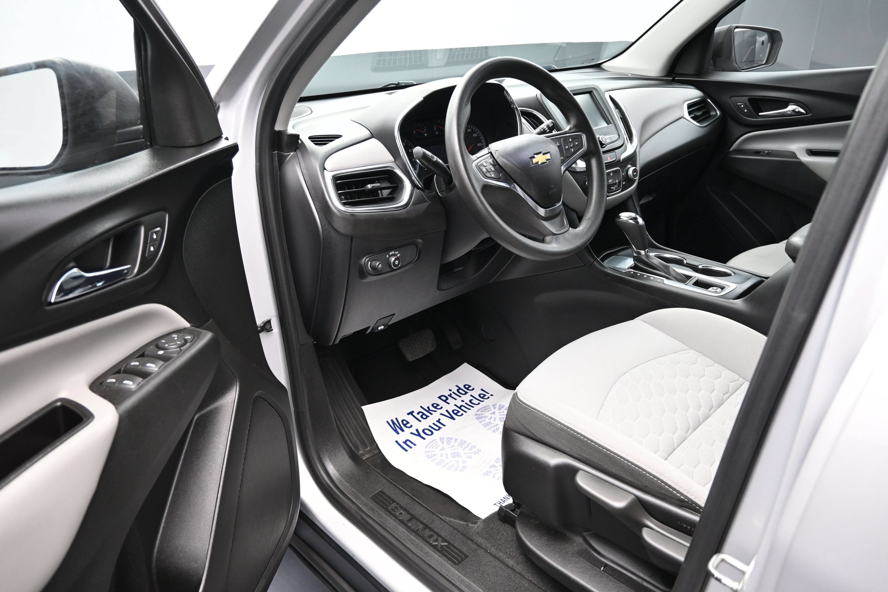 Used 2018 Chevrolet Equinox LS FWD image 10