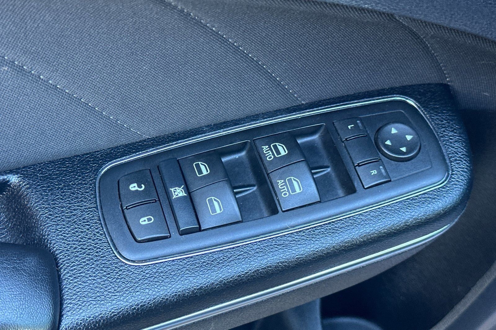 Used 2016 Dodge Charger R/T image 14