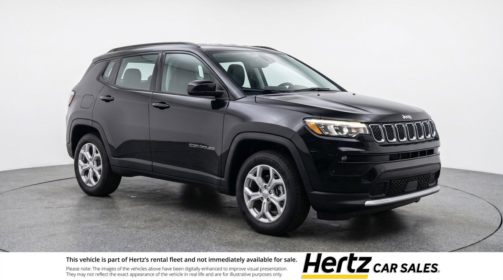 Used 2025 Jeep Compass Latitude AWD/4WD image 1