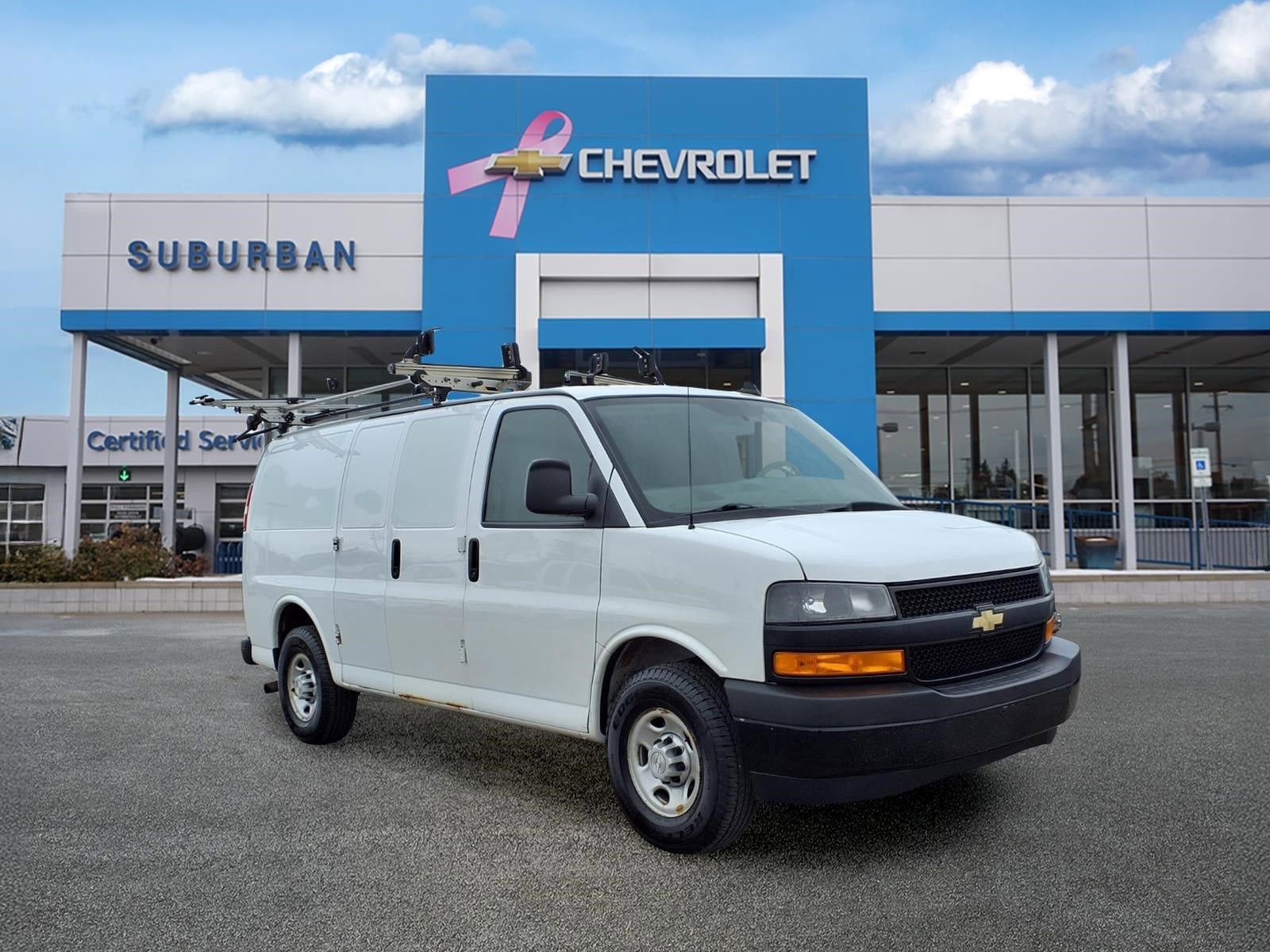 Used 2019 Chevrolet Express 2500 w/ Enhanced Convenience Package RWD image 3