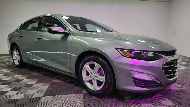 Used 2024 Chevrolet Malibu LT FWD image 1