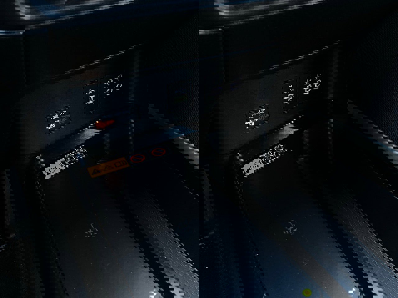 Used 2025 Toyota Camry LE image 24