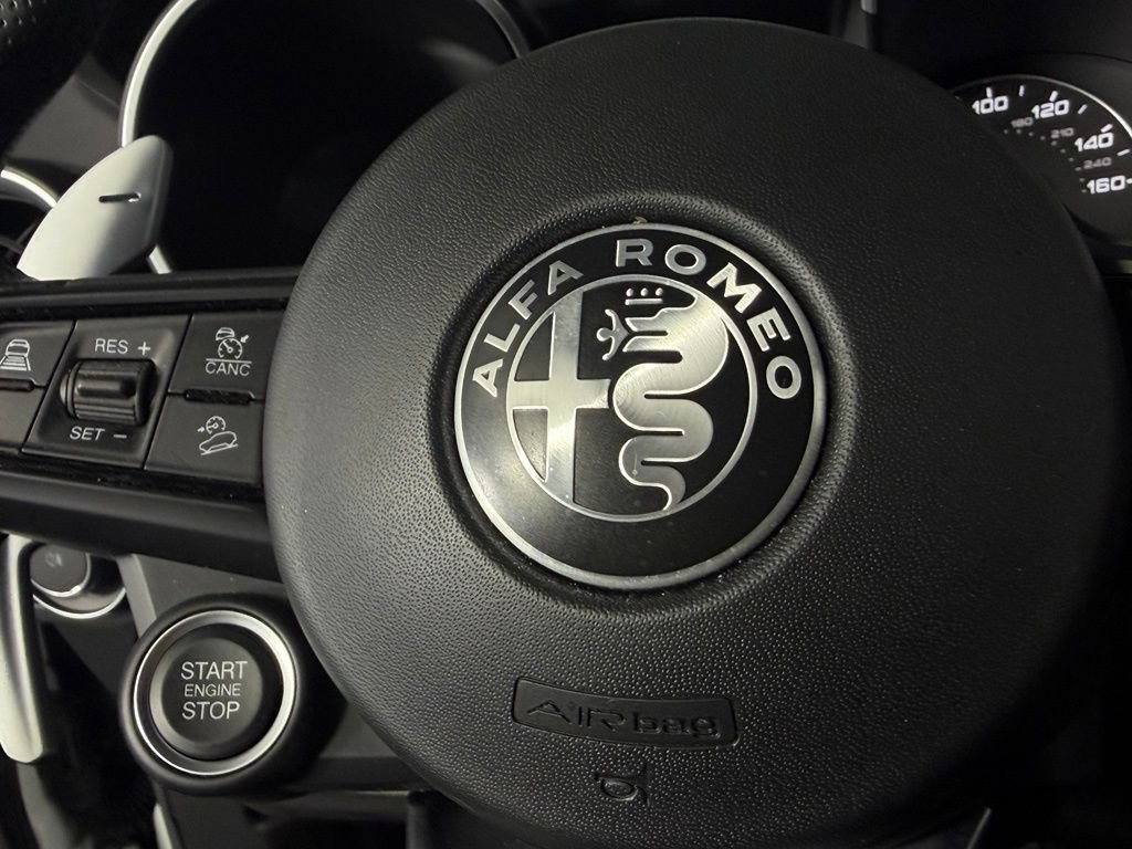 Used 2023 Alfa Romeo Stelvio Veloce AWD/4WD image 19
