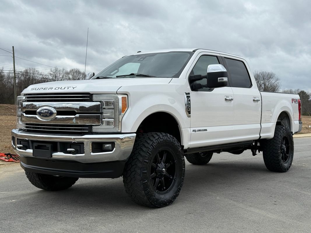 Used 2017 Ford F250 Lariat w/ Lariat Ultimate Package image 8