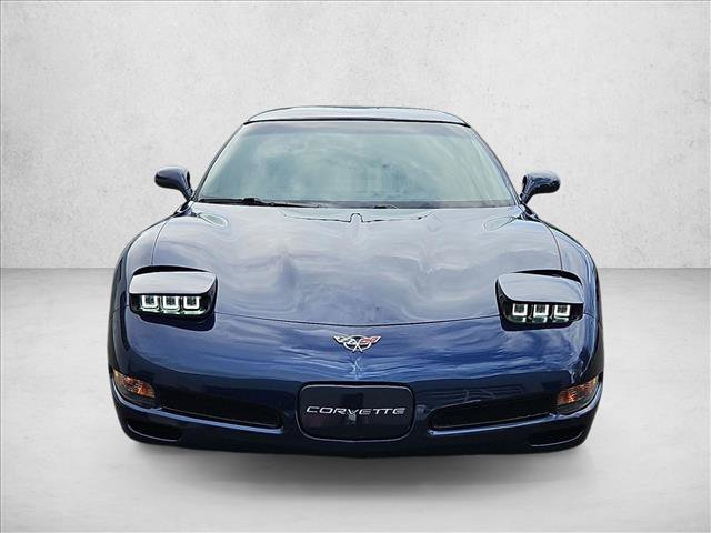 Used 2000 Chevrolet Corvette Coupe w/ Roof Pkg RWD image 2