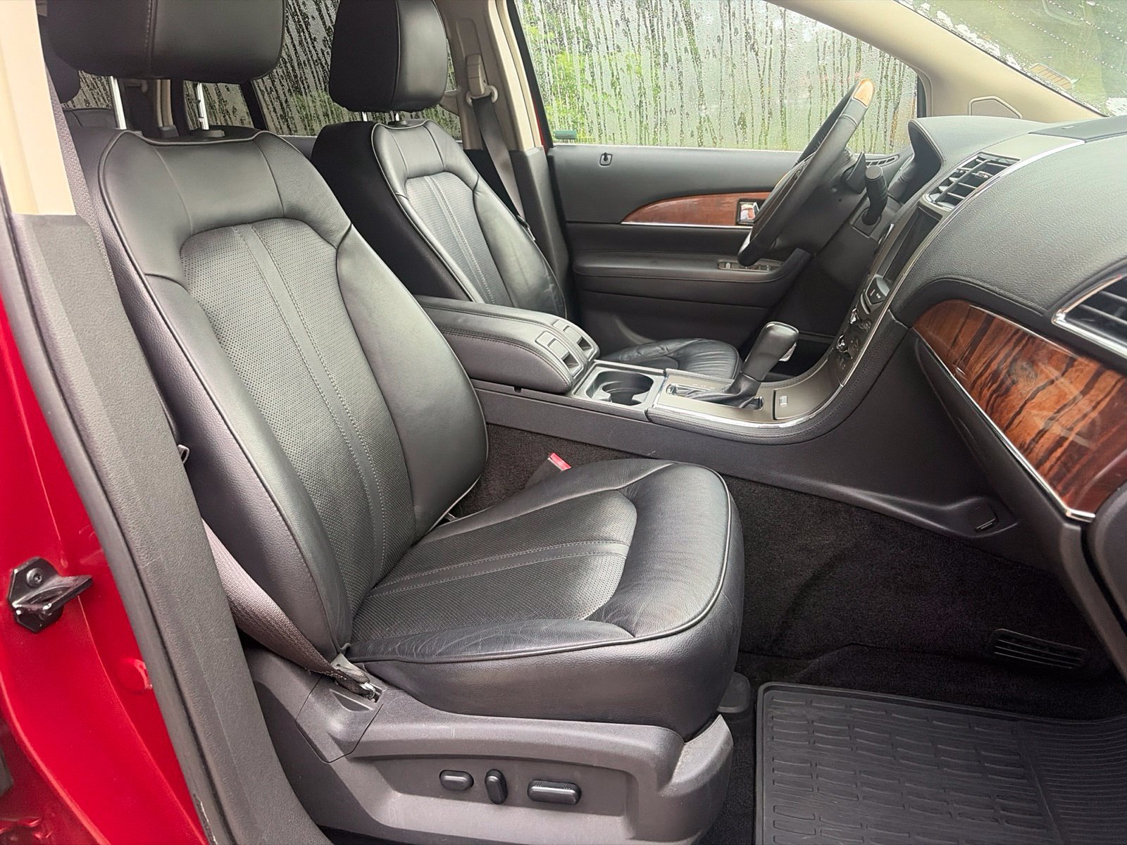 Used 2013 Lincoln MKX FWD image 18