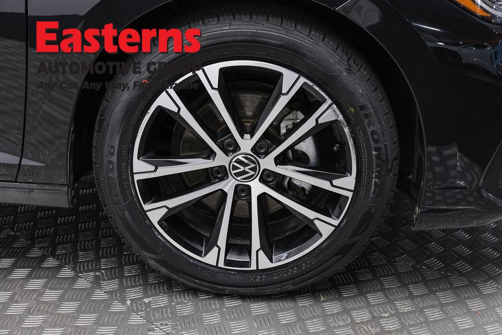 Used 2025 Volkswagen Jetta Sport FWD image 31