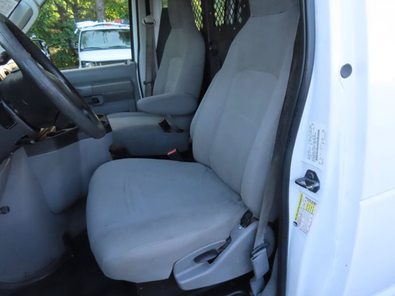 Used 2013 Ford E-250 and Econoline 250 RWD image 11