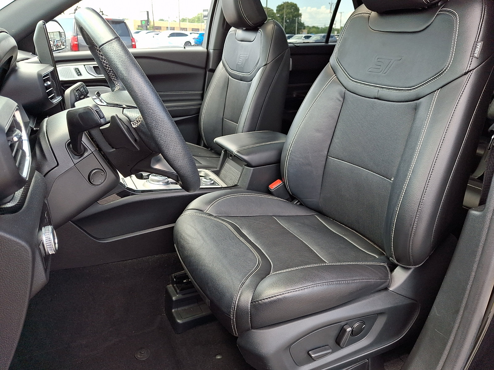 Used 2023 Ford Explorer ST w/ Equipment Group 401A AWD/4WD image 15