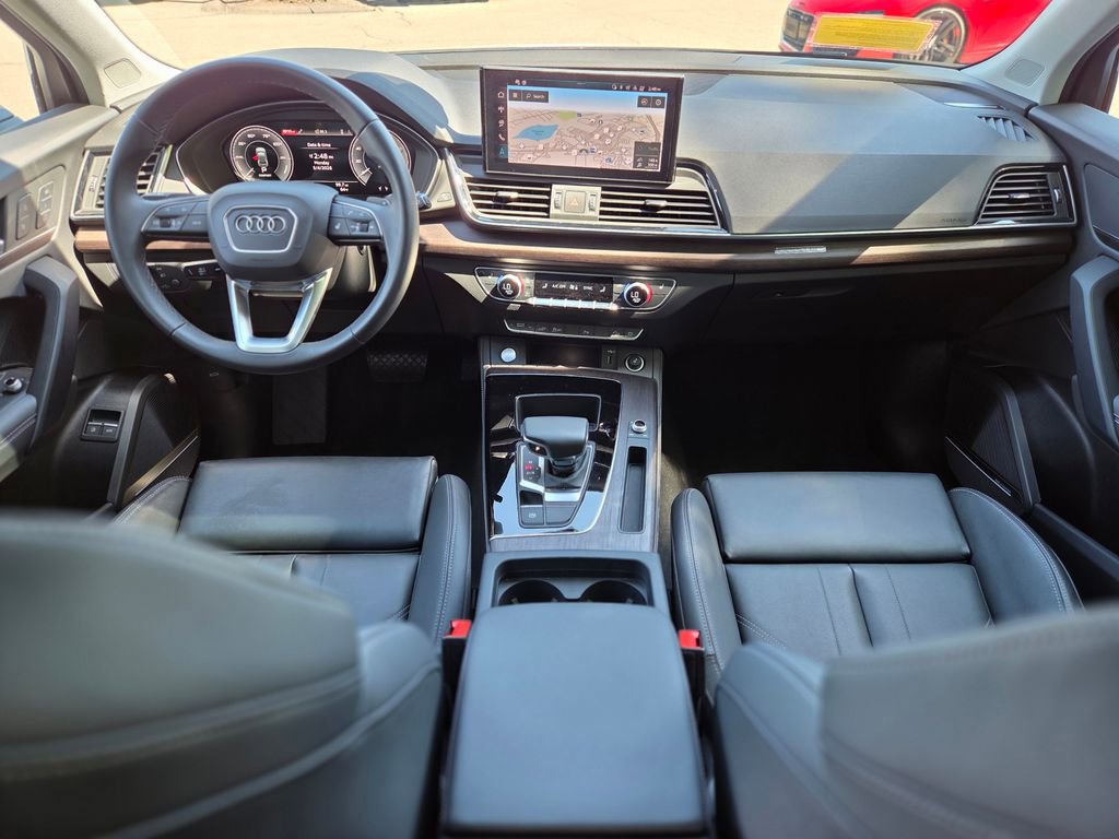 Used 2025 Audi Q5 e Premium Plus w/ Premium Plus Package AWD/4WD image 14