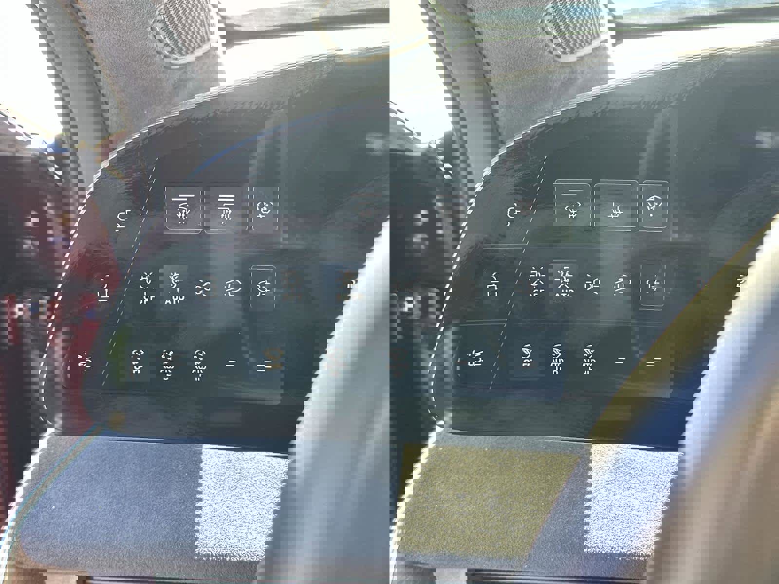 Used 2022 Lucid Air Grand Touring image 31