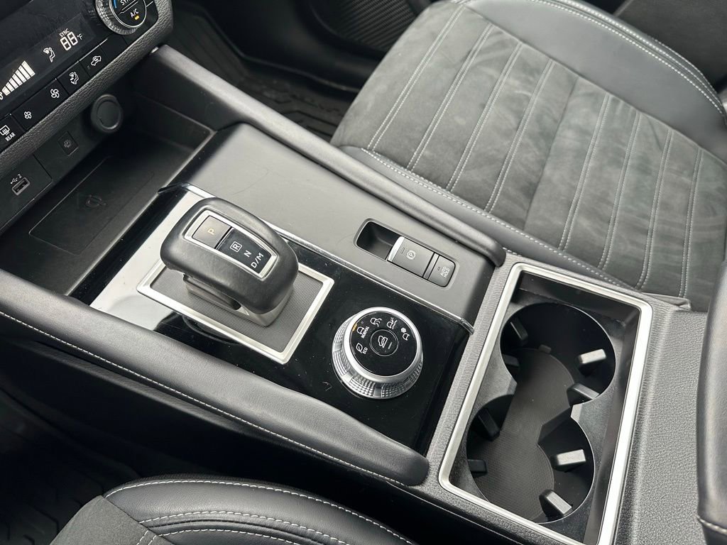 Used 2024 Mitsubishi Outlander SE image 27