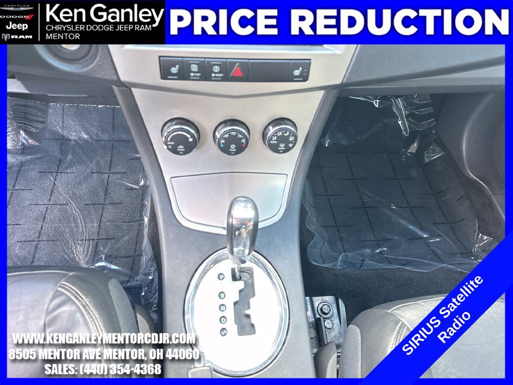 Used 2009 Chrysler Sebring Limited FWD image 16