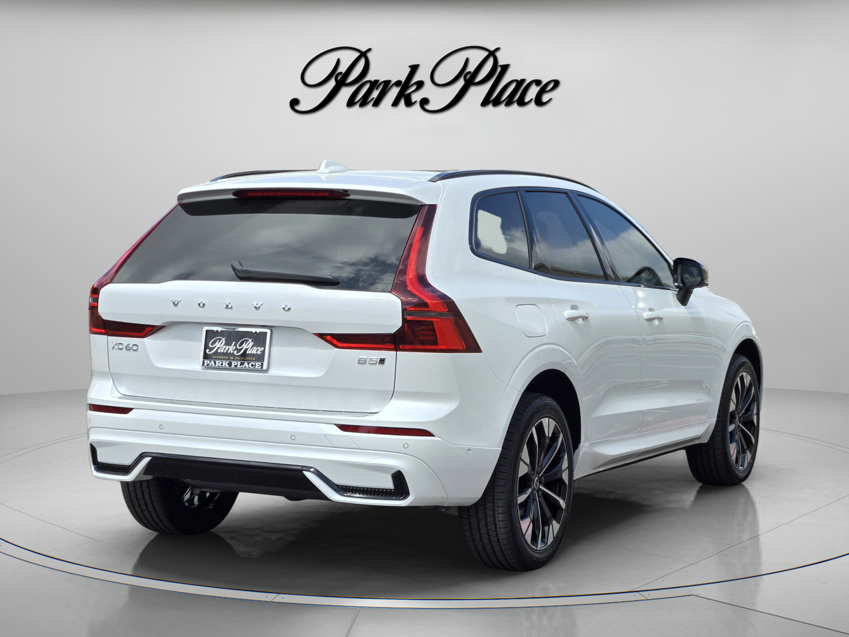 Used 2026 Volvo XC60 B5 Plus w/ Protection Package Premier AWD/4WD image 6