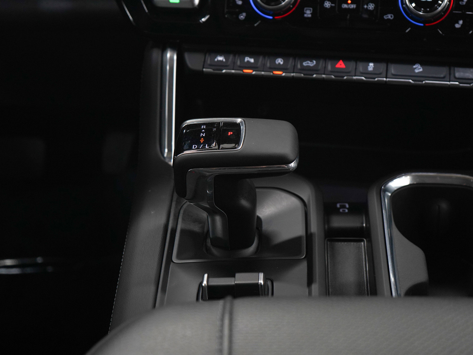 Used 2025 GMC Sierra 1500 Denali AWD/4WD image 17