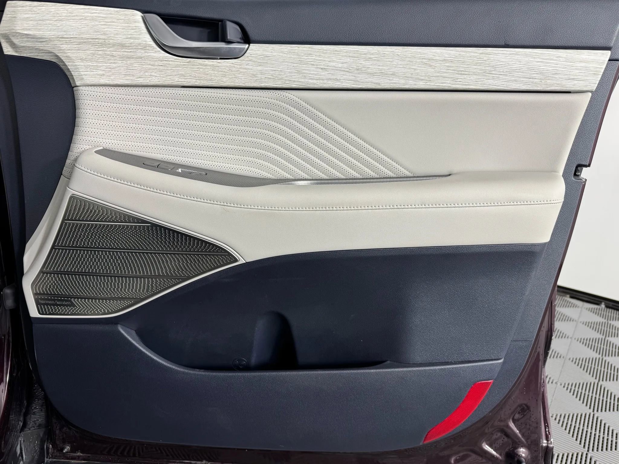 Used 2023 Hyundai Palisade Calligraphy w/ Cargo Package image 47