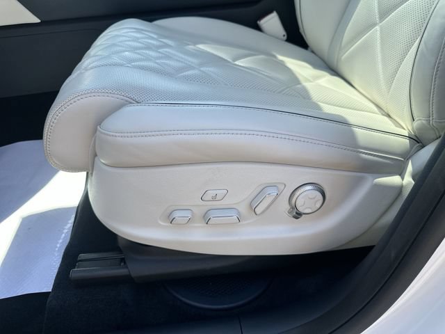 Used 2025 Genesis GV80 3.5T Prestige AWD/4WD image 16