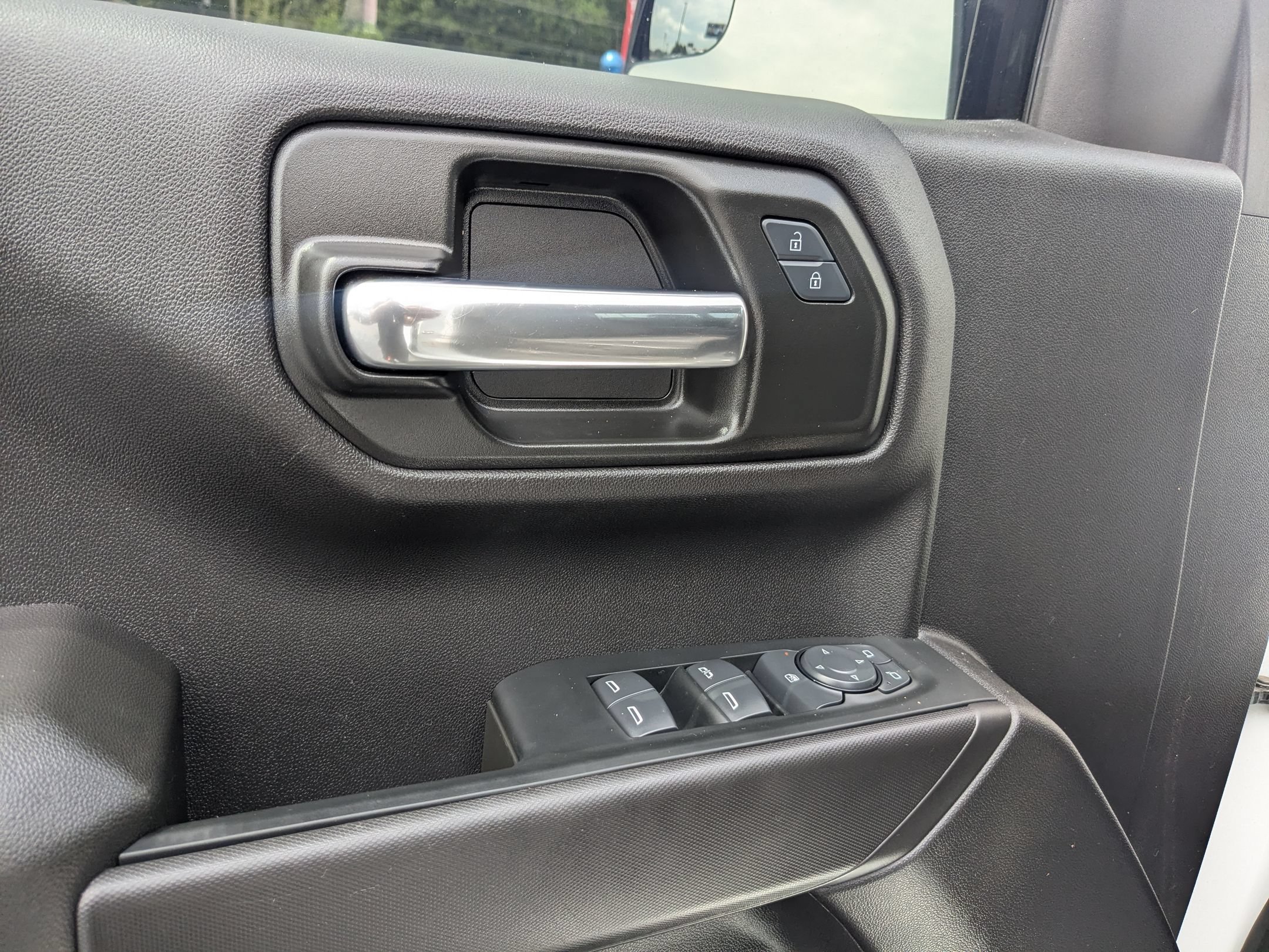 Used 2024 Chevrolet Silverado 1500 Custom Trail Boss AWD/4WD image 12