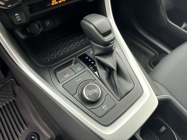 New 2025 Toyota RAV4 LE image 12