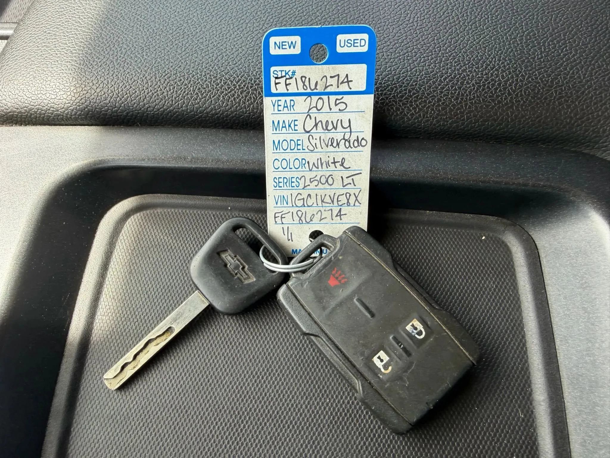 Used 2015 Chevrolet Silverado 2500 LT image 12