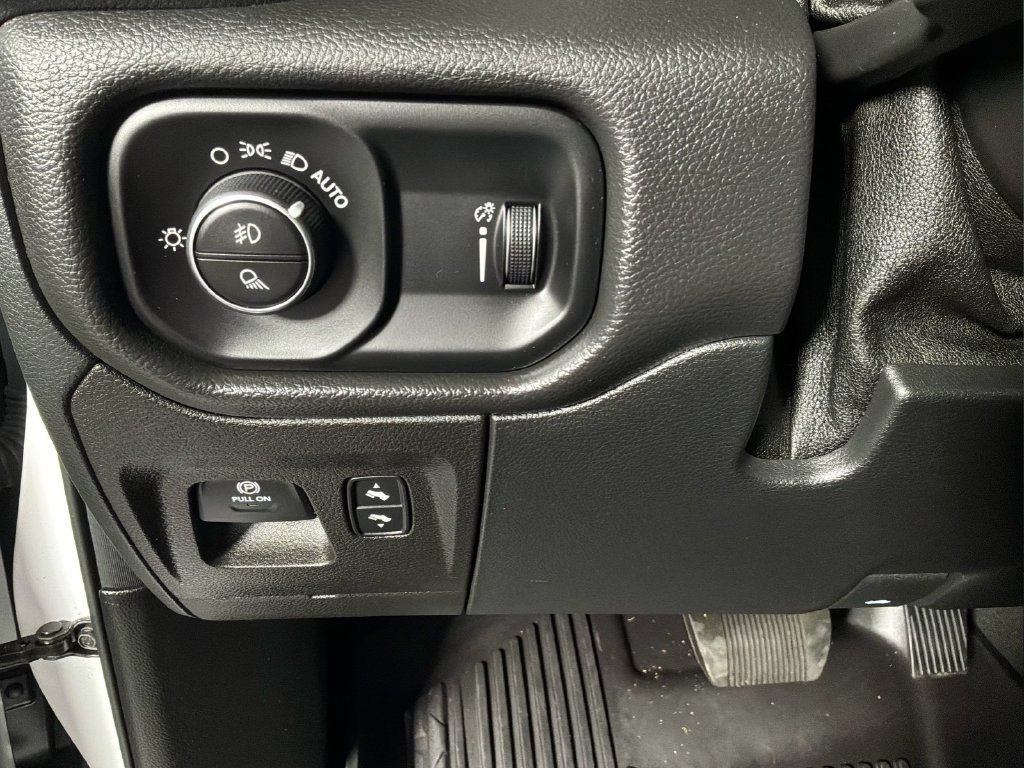 Certified 2021 RAM 1500 Big Horn AWD/4WD image 30