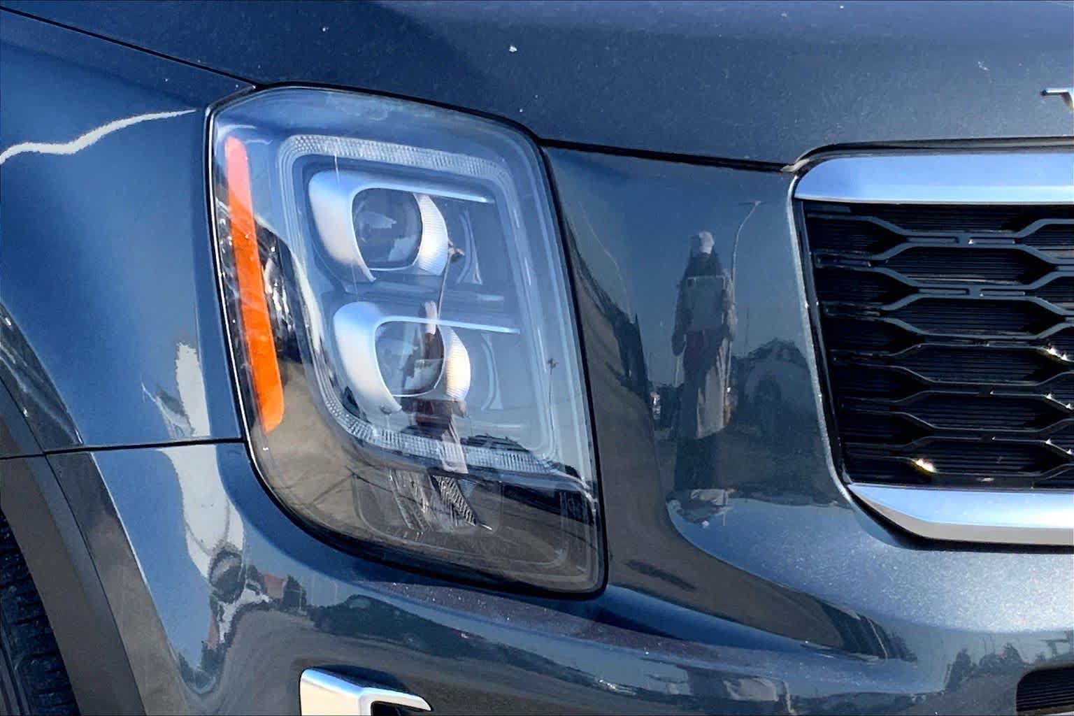 Used 2022 Kia Telluride EX w/ EX Premium Package FWD image 24