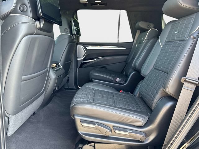 Used 2025 Cadillac Escalade V w/ LPO, ONYX Package AWD/4WD image 13