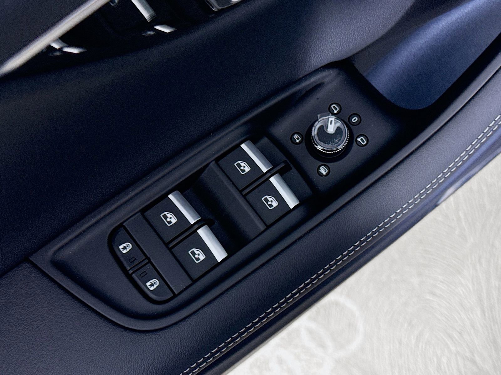 New 2026 Audi Q8 Premium Plus AWD/4WD image 18