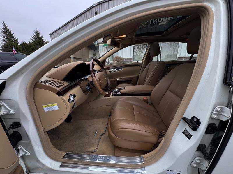 Used 2009 Mercedes-Benz S 550 4MATIC image 17