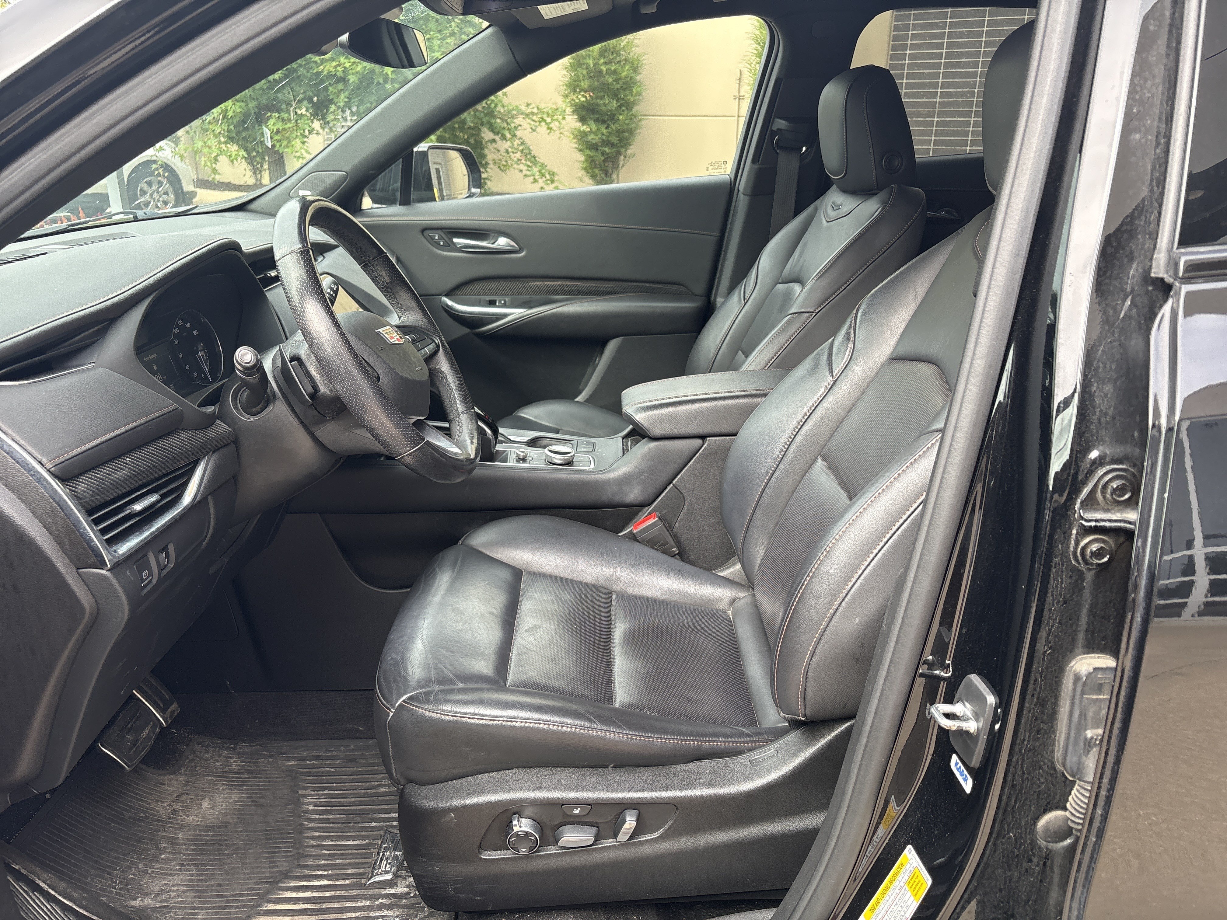 Used 2021 Cadillac XT4 Sport AWD/4WD image 16