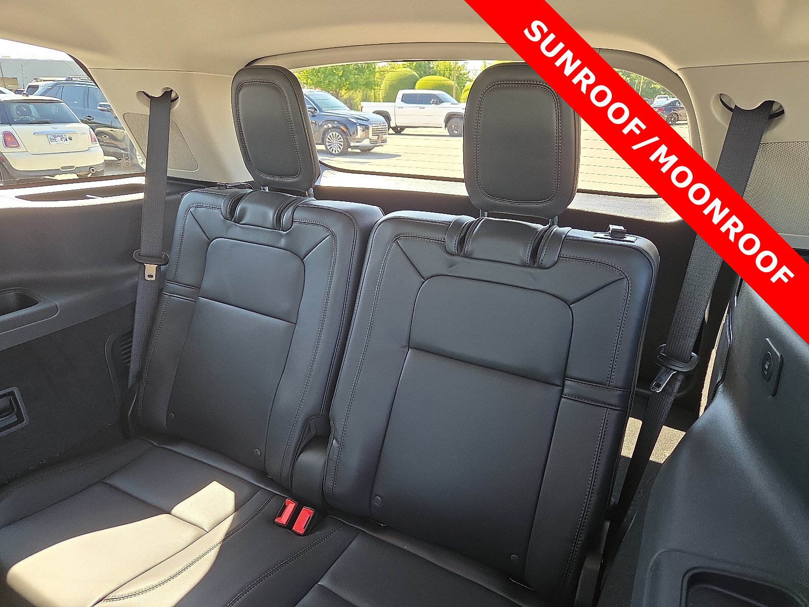 Used 2025 Lincoln Aviator Reserve w/ Equipment Group 201A AWD/4WD image 10