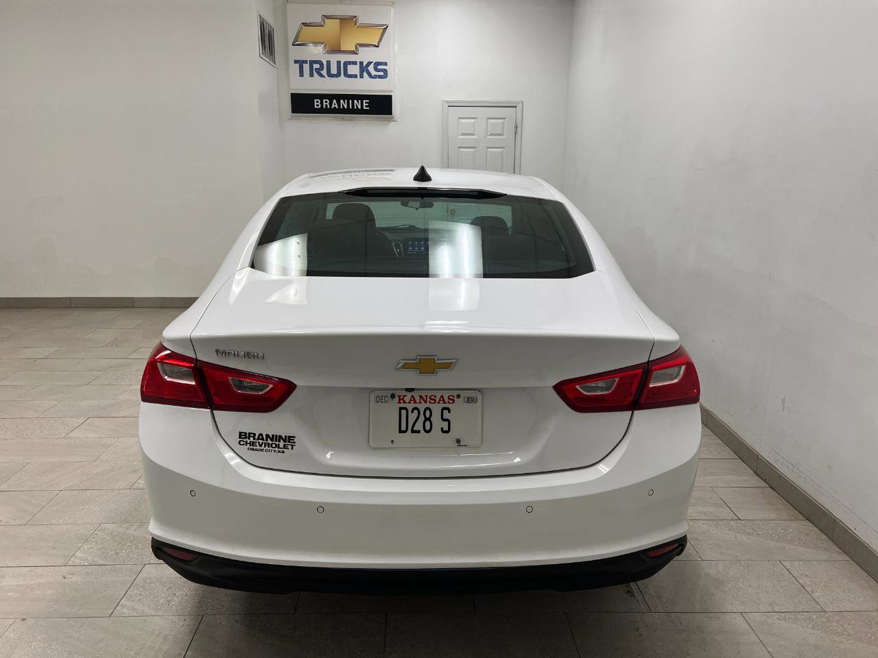 Used 2021 Chevrolet Malibu LS w/ Driver Confidence Package II FWD image 17