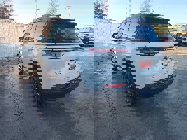 New 2025 Jeep Grand Cherokee Limited image 24