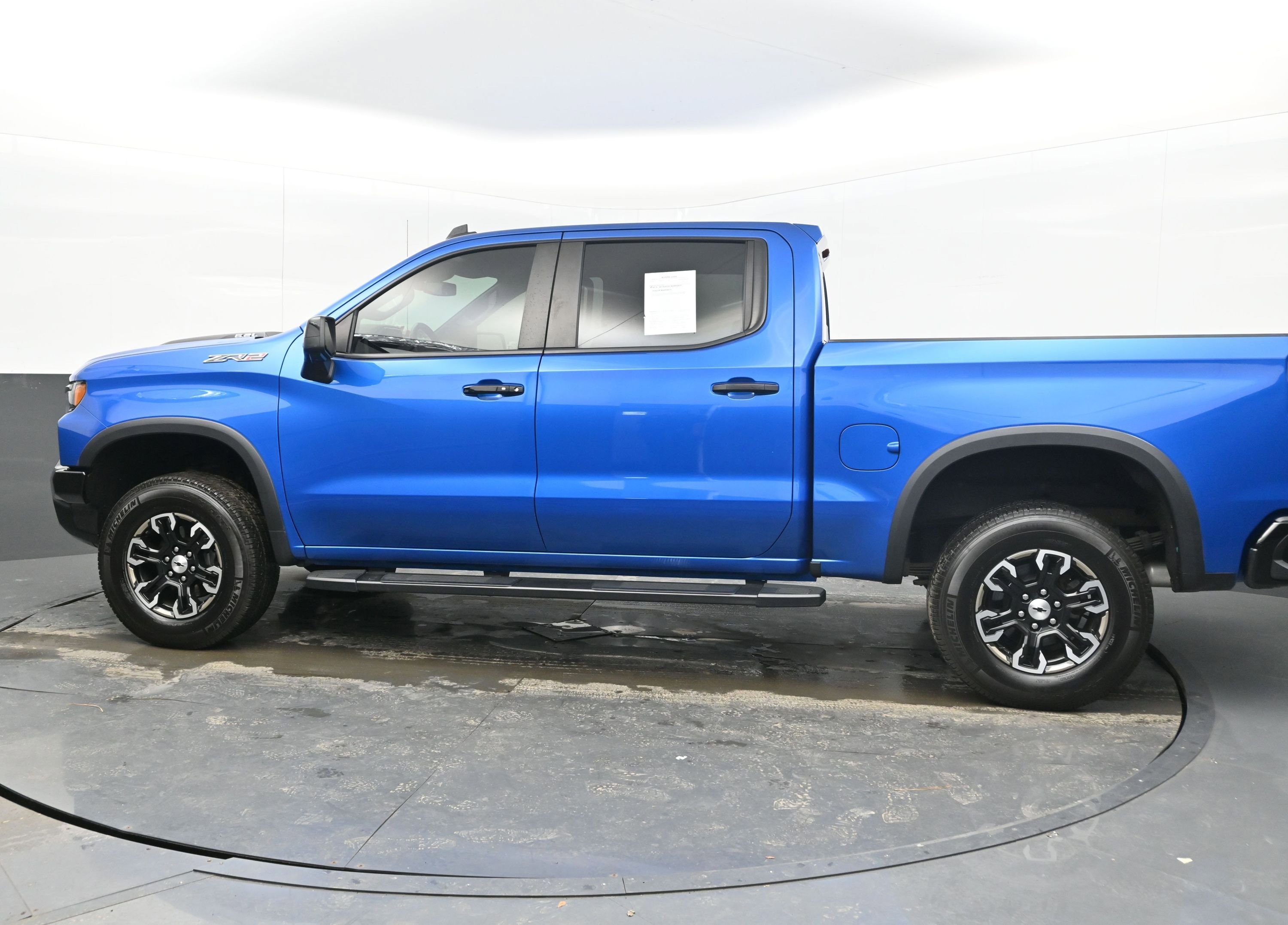 Used 2022 Chevrolet Silverado 1500 ZR2 image 7