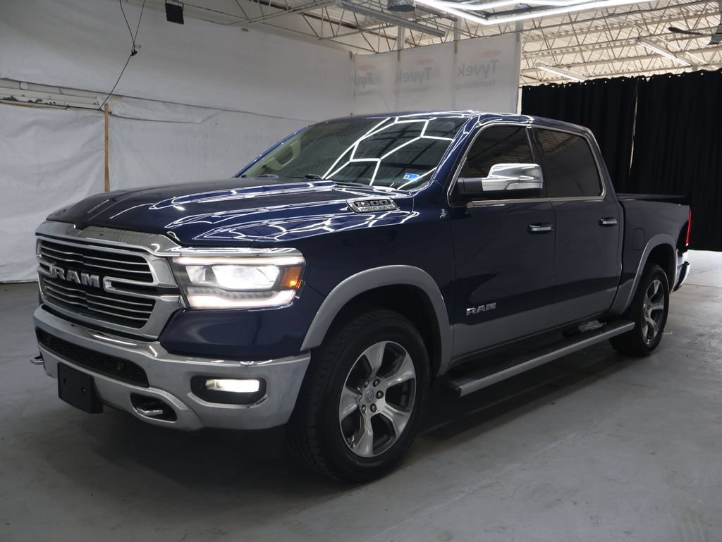 Used 2019 RAM 1500 Laramie AWD/4WD image 3