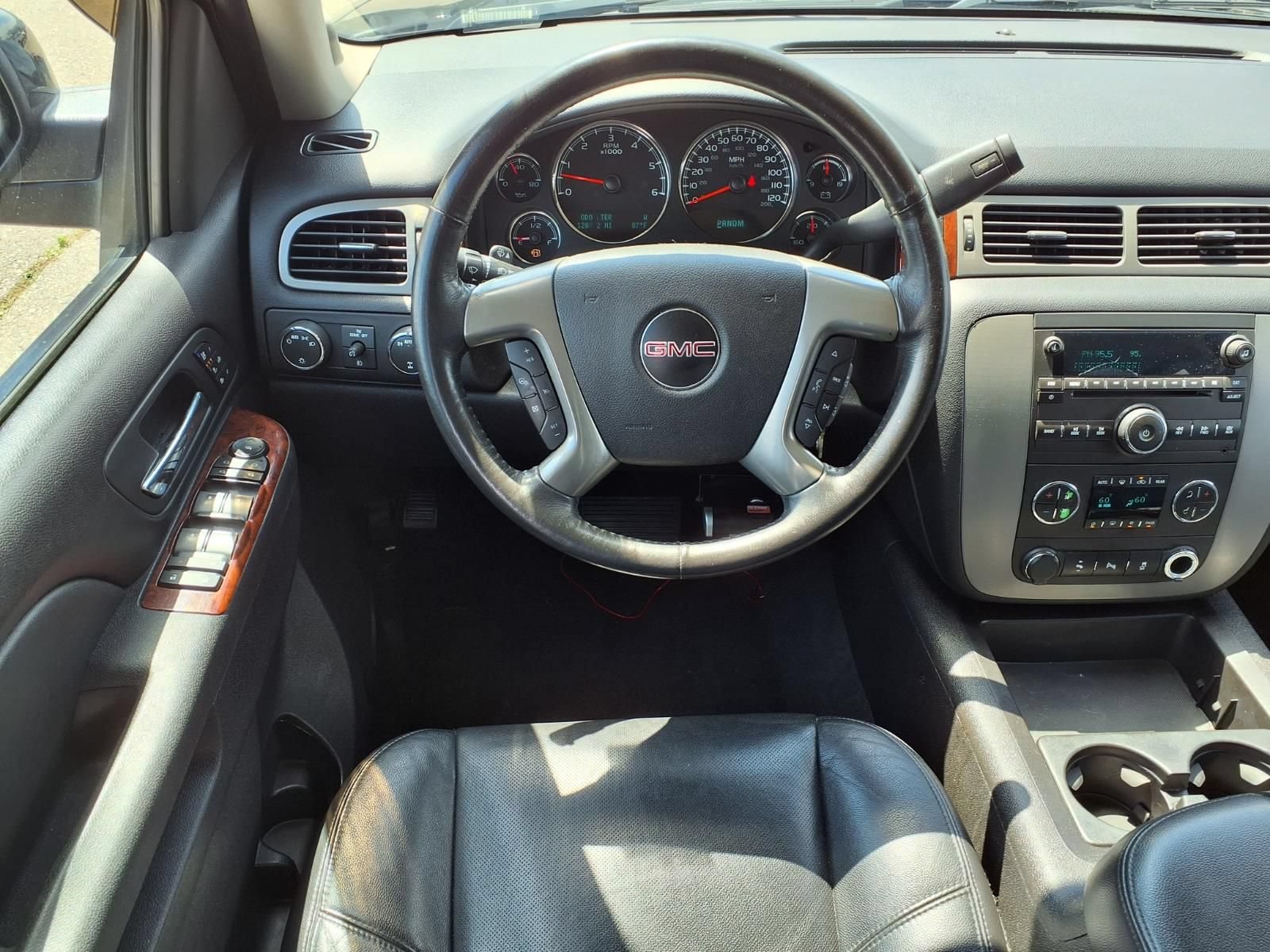 Used 2012 GMC Yukon SLT w/ SLT-2 Equipment Package AWD/4WD image 13