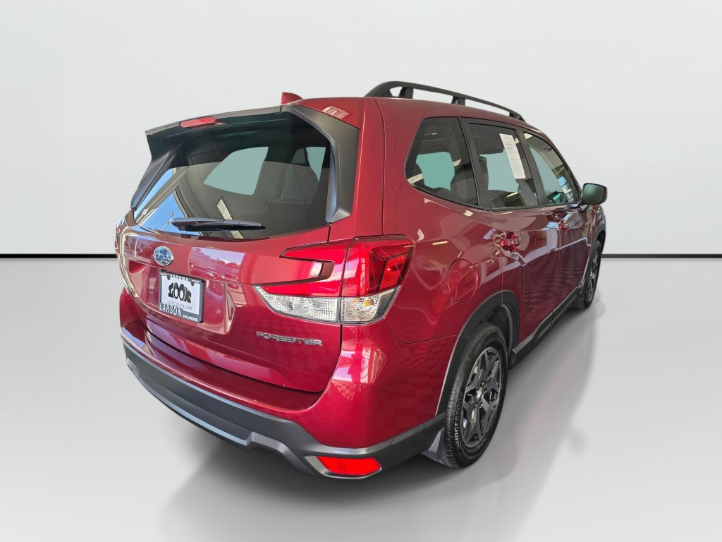 Used 2022 Subaru Forester Premium AWD/4WD image 5